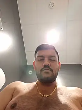 AjAj1985 online show from 24, 7, 2026