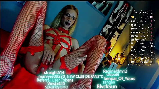 Snapshot of love_amor_ chatting on 24, 12, 2024 love amor online show from 24, 12, 2024