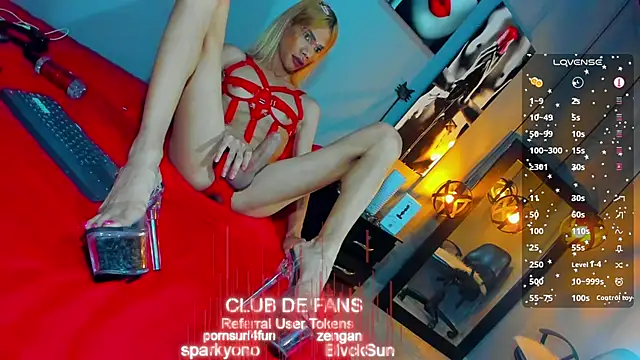 Snapshot of love_amor_ chatting on 26, 1, 2025 love amor online show from 26, 1, 2025