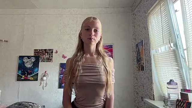 AliceGilbert  online show from 29, 6, 2026