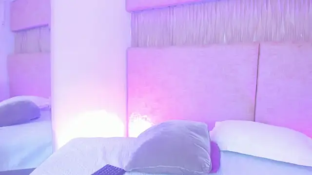   Izumii   online show from 28, 7, 2026