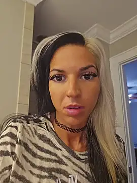 lil jiggly online show from 16, 7, 2026