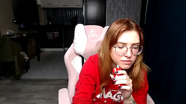 Reginasmilee online show from 29, 10, 2025