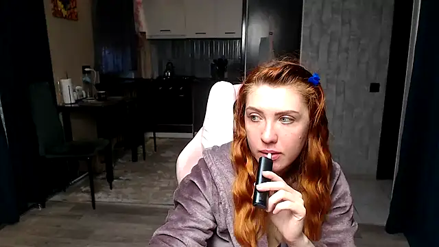 Reginasmilee online show from 16, 4, 2026