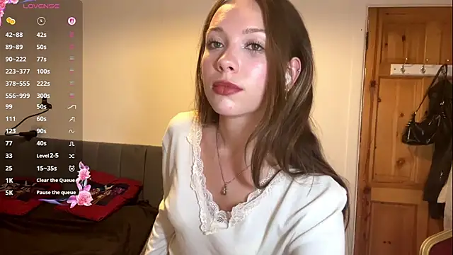 Snapshot of dewlullaby chatting on 17, 7, 2026 dewlullaby online show from 17, 7, 2026