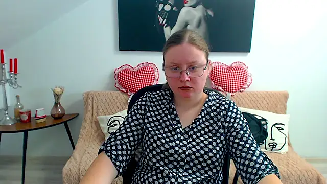 IrenneBates online show from 25, 6, 2026