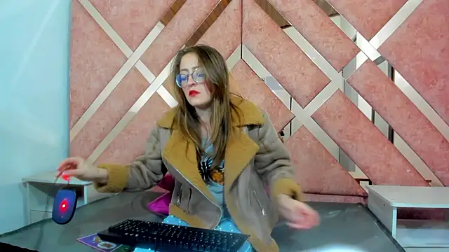 Amira xXx98 online show from 9, 8, 2026