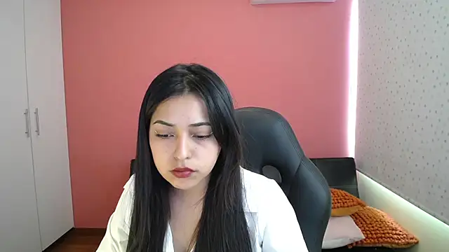 milett444 online show from 8, 7, 2026