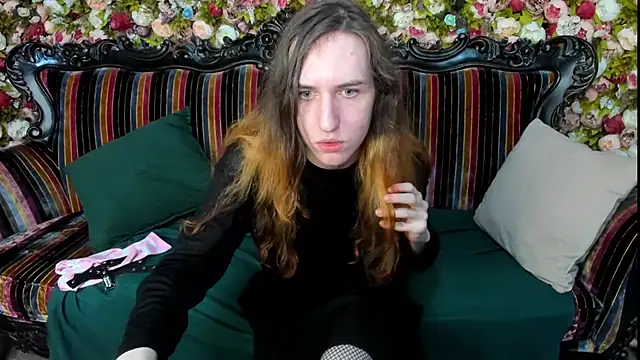 ChrisyBevy online show from 25, 6, 2026