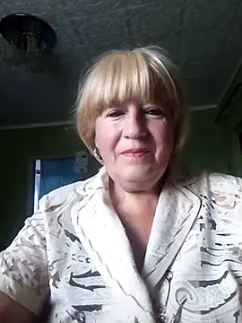 EmmaSwan555 online show from 26, 7, 2026