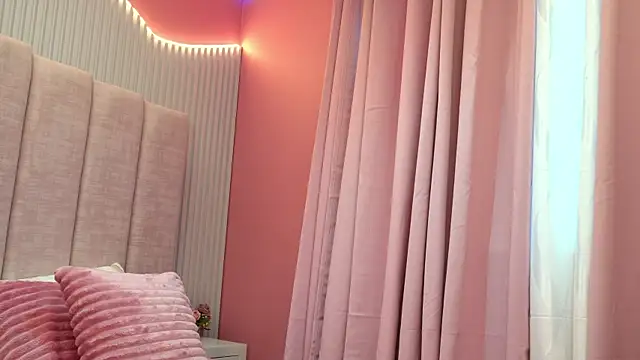 naira velvett online show from 22, 7, 2026