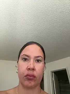 LaylaReign  online show from 29, 6, 2026