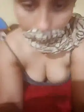 Gayatrthakur00000 online show from 30, 6, 2026