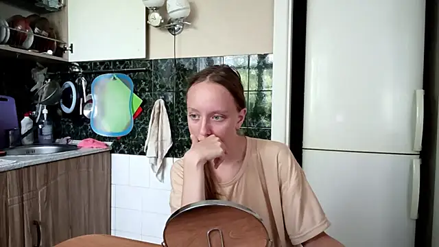 ElizaRass online show from 24, 7, 2026