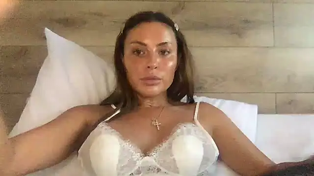 selena xxx online show from 7, 7, 2026