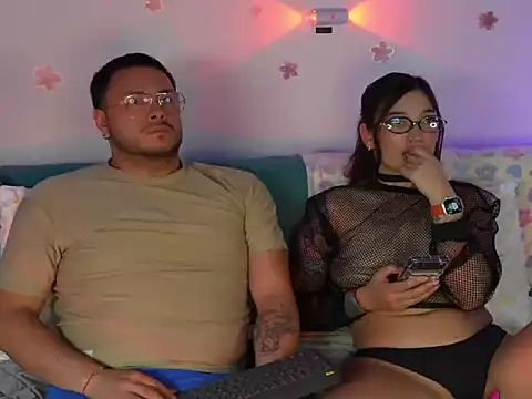 Abrilmidnight20 online show from 26, 7, 2026