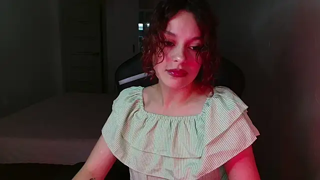 Mia Luiza online show from 16, 7, 2026