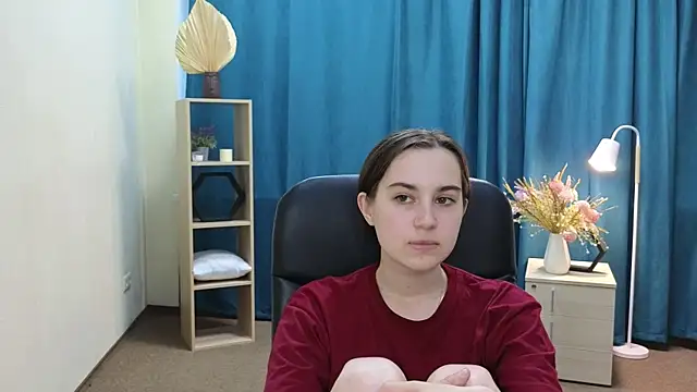 ShirleenCantarano online show from 2, 7, 2026