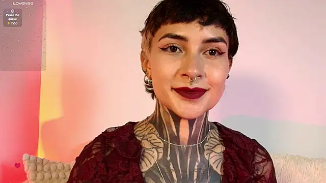 Luana Fiore0 online show from 23, 7, 2026