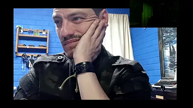 Snapshot of Andre_White chatting on 7, 7, 2026 Andre White online show from 7, 7, 2026