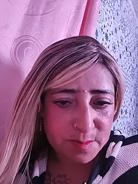 AlexaJonnes online show from 8, 8, 2026