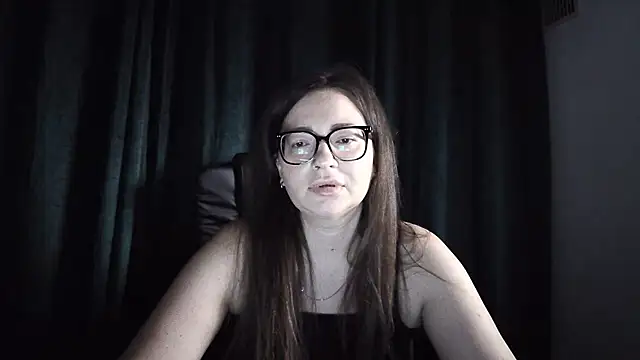 NoraMilf online show from 4, 7, 2026