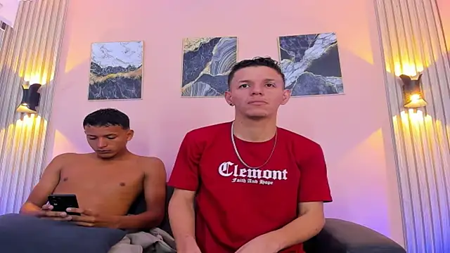 IronBoys Hot online show from 4, 7, 2026