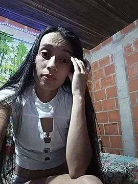 Paola Diamond online show from 9, 7, 2026