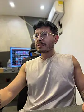andrewlopezz online show from 22, 7, 2026