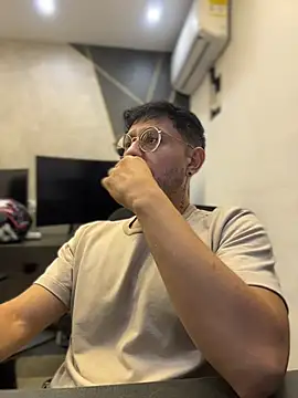 andrewlopezz online show from 24, 7, 2026