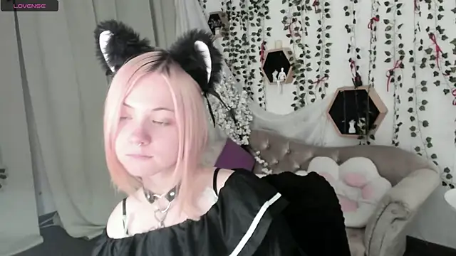 Miiu miiu online show from 28, 7, 2026