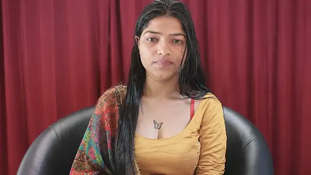 Snapshot of Yours_shikhaa0 chatting on 5, 7, 2026 Yours shikhaa0 online show from 5, 7, 2026