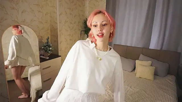 ErmelindaRottner online show from 13, 7, 2026