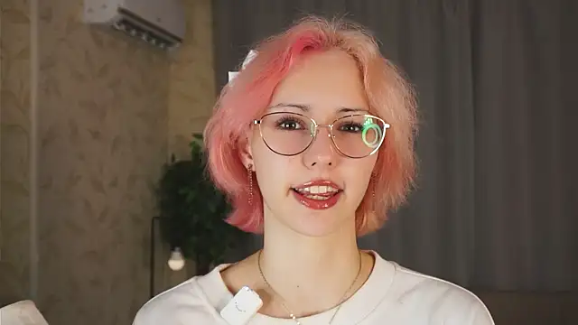 ErmelindaRottner online show from 28, 7, 2026