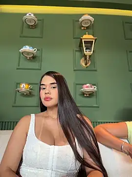 BellaLeclair  online show from 22, 7, 2026