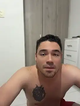 Valentino ruiz online show from 25, 7, 2026