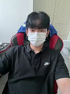 Snapshot of kr_hotguy1 chatting on 9, 7, 2026 kr hotguy1 online show from 9, 7, 2026