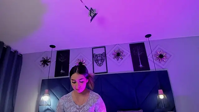 alana dreams online show from 21, 7, 2026