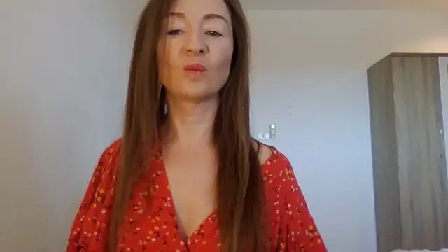 Sweet Poeme online show from 26, 7, 2026