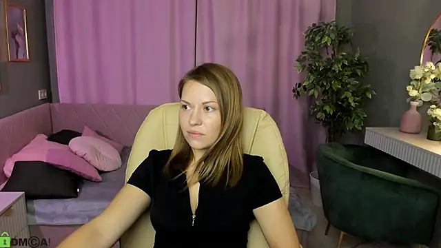 Kira Miragee online show from 21, 7, 2026