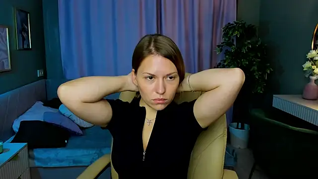 Kira Miragee online show from 23, 7, 2026