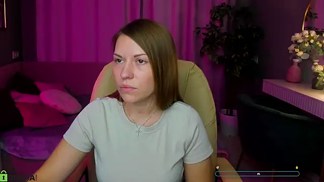 Kira Miragee online show from 28, 7, 2026
