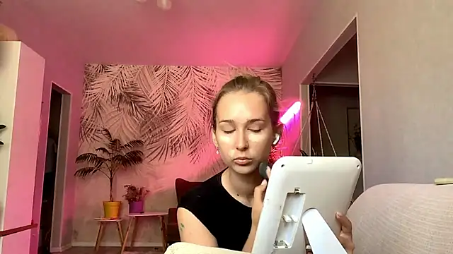 JoyBold online show from 22, 7, 2026