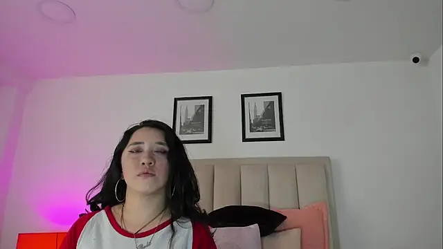 CatalinaSaanz  online show from 23, 7, 2026