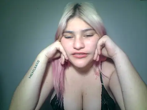 Deliciousbaby22 online show from 20, 7, 2026