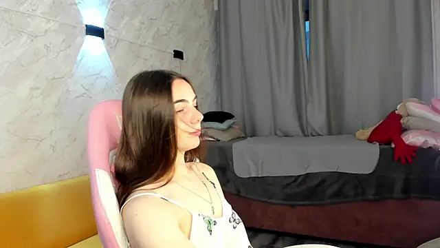 Snapshot of Vivienne_thea chatting on 26, 7, 2026 Vivienne thea online show from 26, 7, 2026