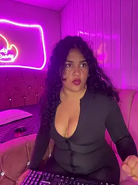 taylor honeey online show from 24, 7, 2026
