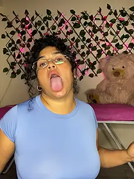 taylor honeey online show from 28, 7, 2026