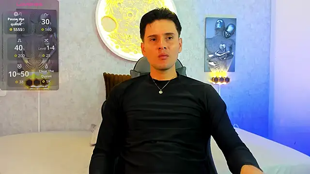 Bigcock Taylor online show from 24, 7, 2026