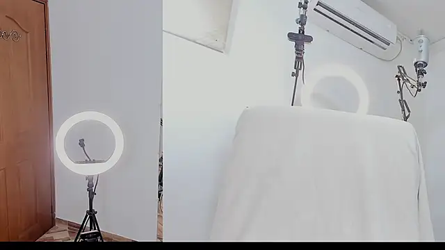 AuraVelvet  online show from 28, 7, 2026